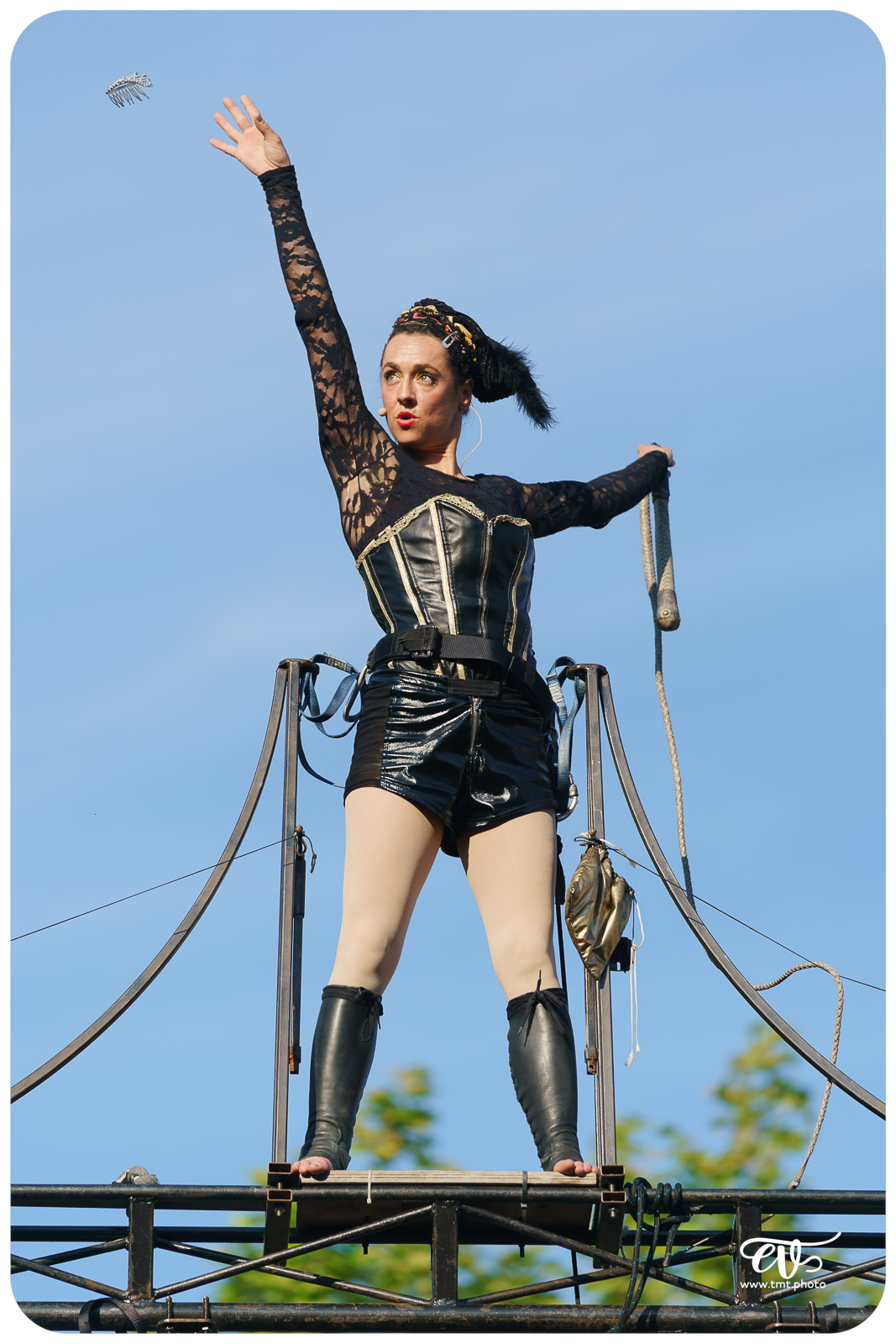 TO BEE QUEEN (CIE LADY COCKTAIL)